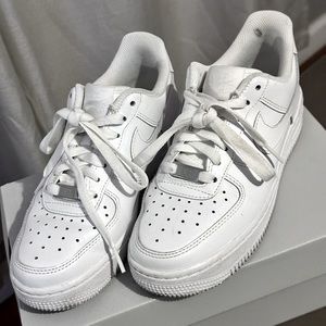 Nike Women’s AIR Force 1 ‘07